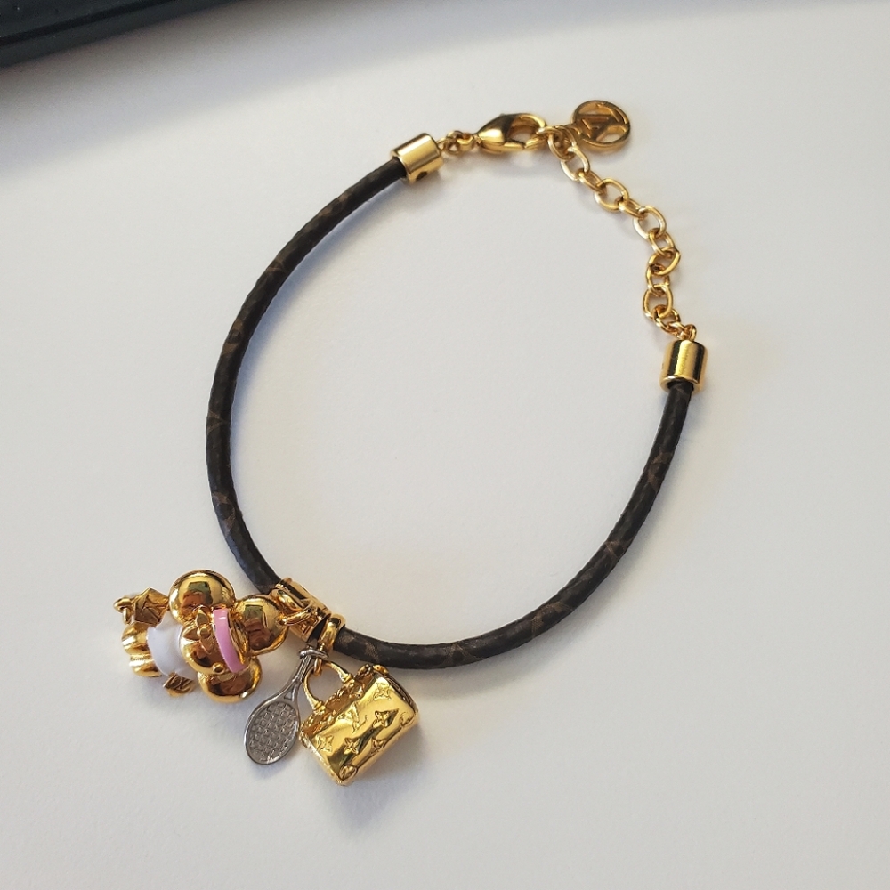 NWOT Louis vuitton vivienne tennis bracelet